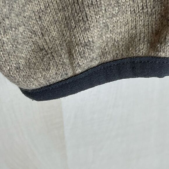 The North Face tan full zip jacket, size medium‎ - Picture 16 of 16